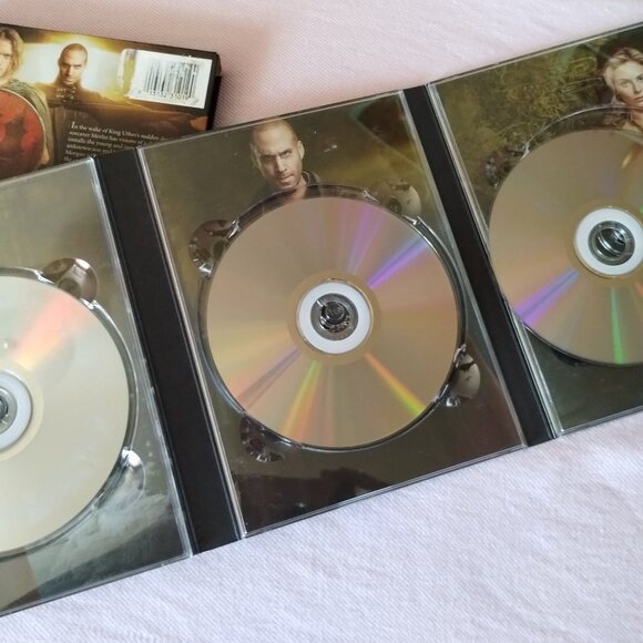 4/20 Camelot The Complete First Seaon (DVD) - Picture 6 of 6